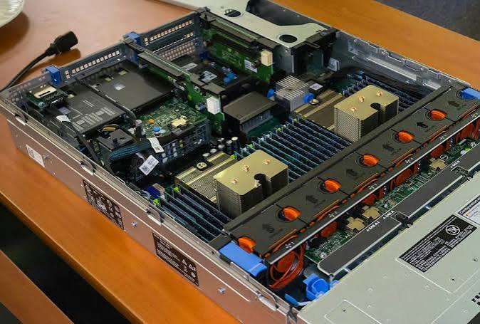 Dell PowerEdge R720 bekas